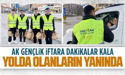 AK Gençlik, iftara dakikalar kala yolda olanların yanında