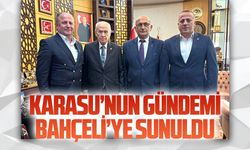 Uğur ve beraberindeki heyet, Karasu’nun gündemini Bahçeli’ye aktardı