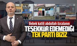İYİ Parti’den pankartlı mesaj: “Apo canisinin teşekkür edemediği o parti biziz”