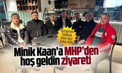 Minik Kaan’a MHP’den hoş geldin ziyareti