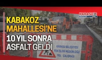 10 yıl sonra mahalleye asfalt geldi