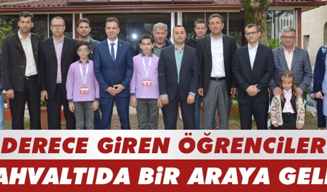 Dereceye Giren Öğrencilere Kahvaltı