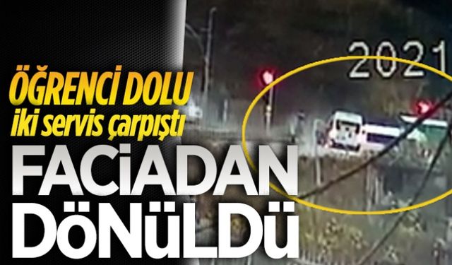 Öğrenci servisleri çarpıştı, faciadan dönüldü