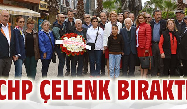 CHP çelenk bıraktı