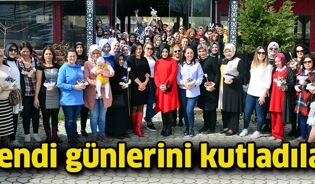 Kendi günlerini kutladılar