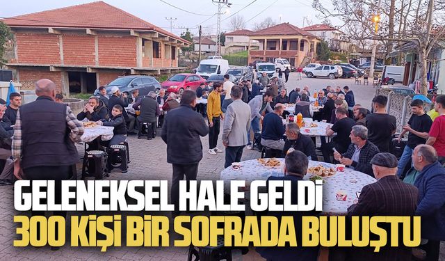 Akkum’da 300 kişi bir sofrada buluştu