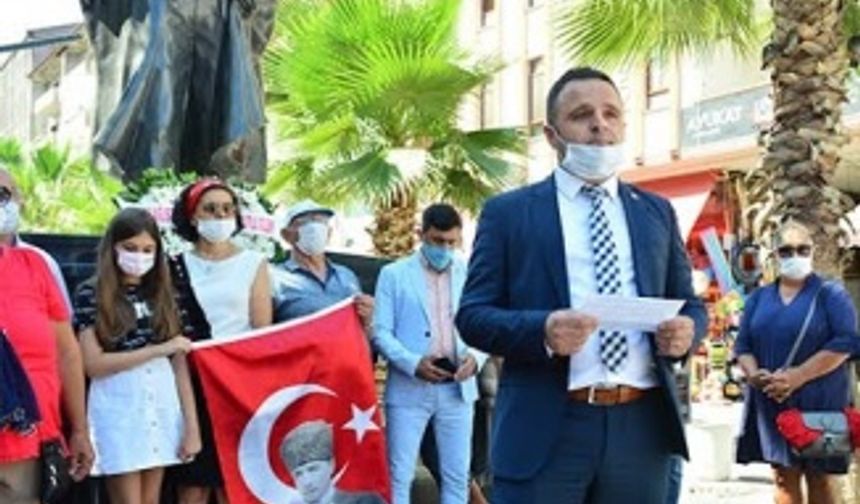 CHP Karasu İlçe Örgütü 30 Ağustos Çelengi