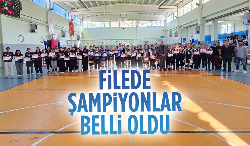 Karasu’da okul sporları voleybol heyecanı ödül töreniyle sona erdi