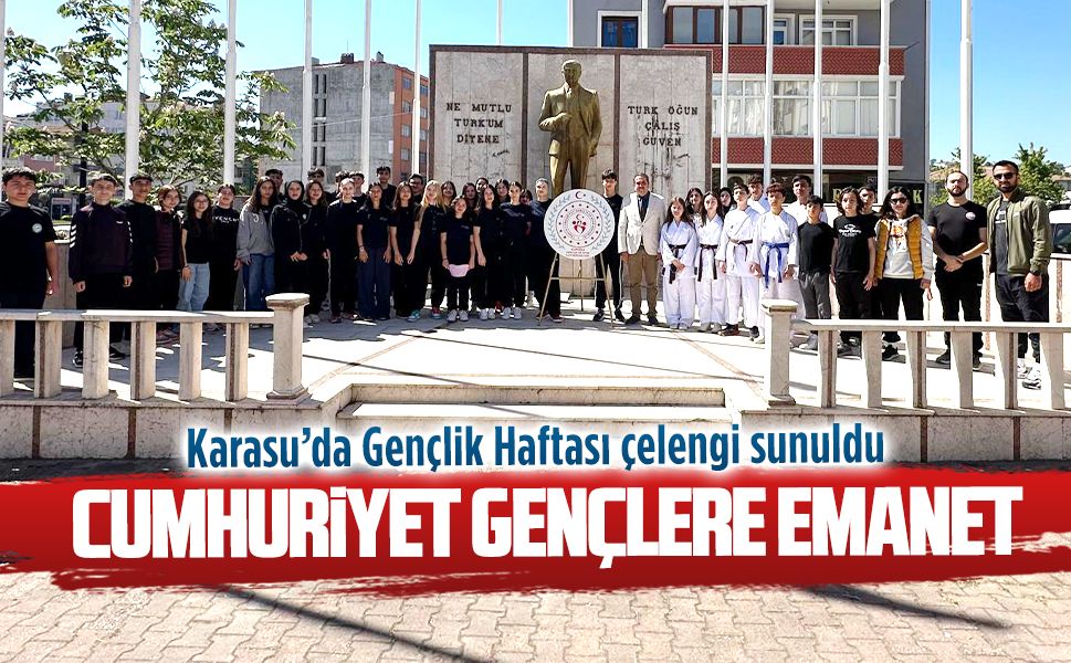 Karasu’da Gençlik Haftası kapsamında çelenk töreni gerçekleştirildi