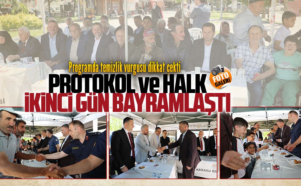 Karasu’da protokol ve halk ikinci gün bayramlaştı
