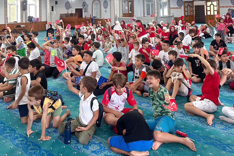 Aziziye Merkez Camii Kuran Kursu Kapanış Programı F1