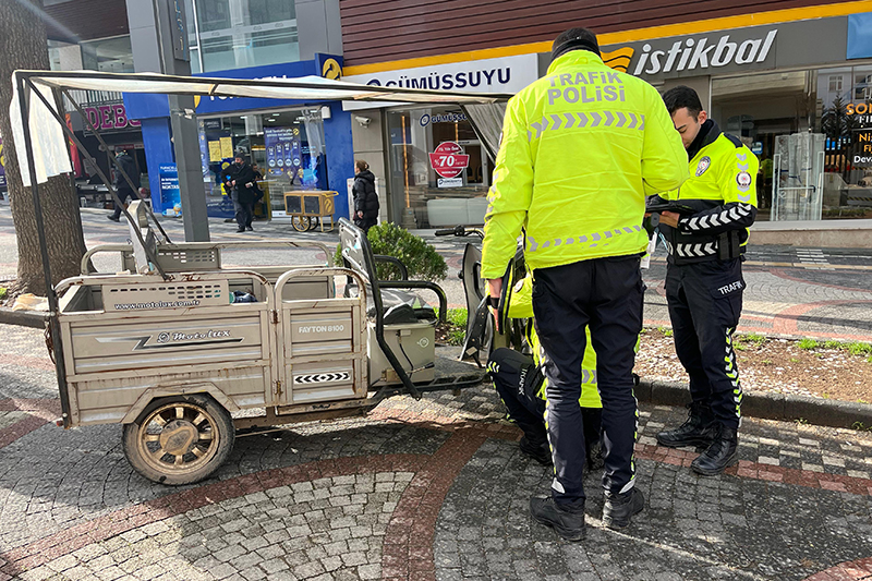 Ilçe Emniyet Müdürlüğü Motosikler Toplama F6