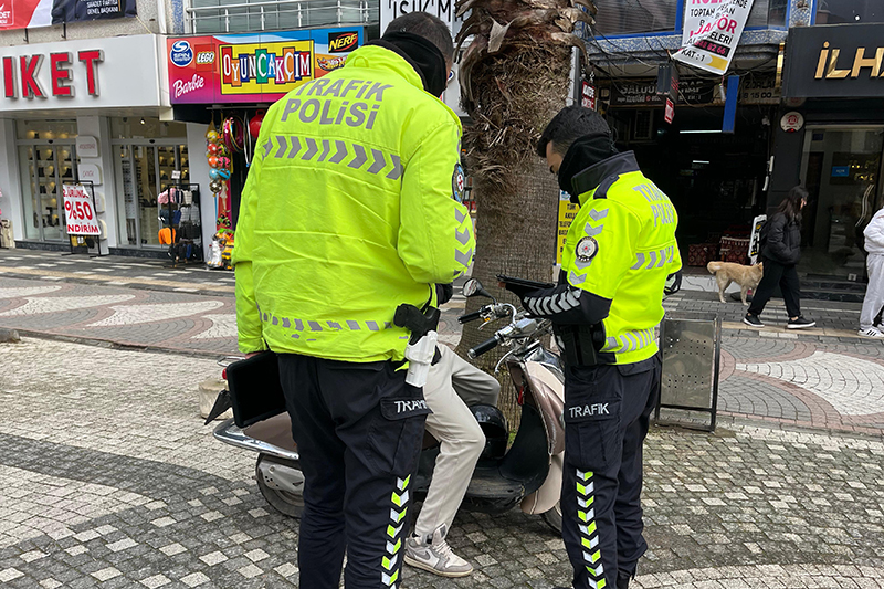 Ilçe Emniyet Müdürlüğü Motosikler Toplama F8