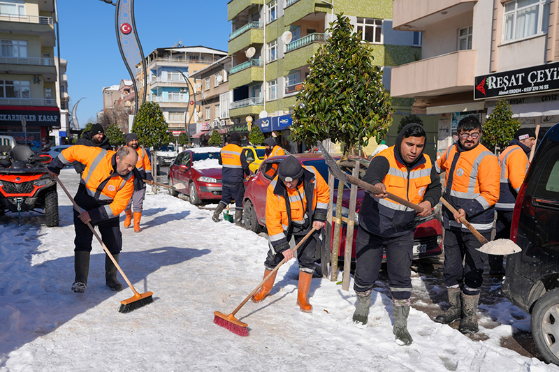 Karasu Belediyesi Tuzlama Çalışmaları F4