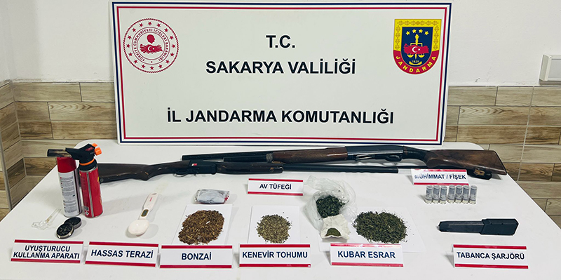 Karasu Ilçe Jandarma Uyuşturucu Operasyonu F1