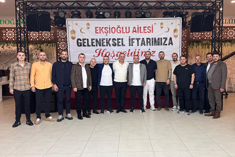 Ekşioğlu Ailesi Iftar F7