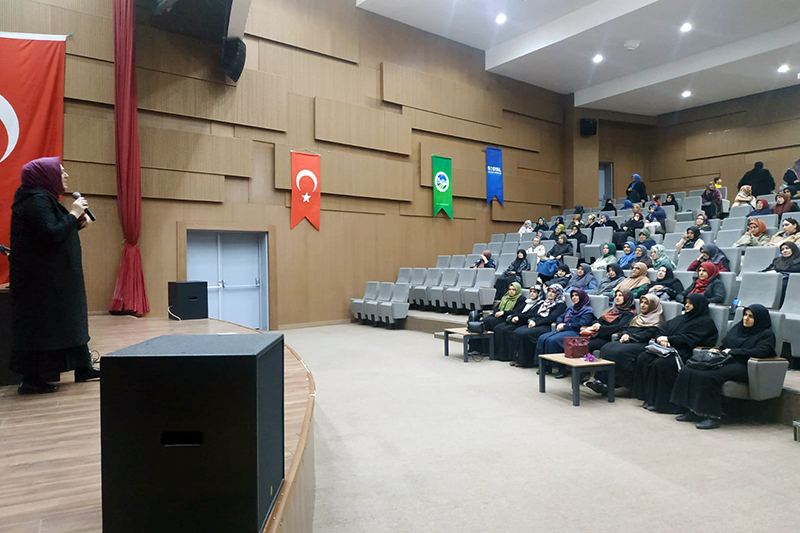 Karasu Ilçe Mütfülüğü Aile Semineri F3