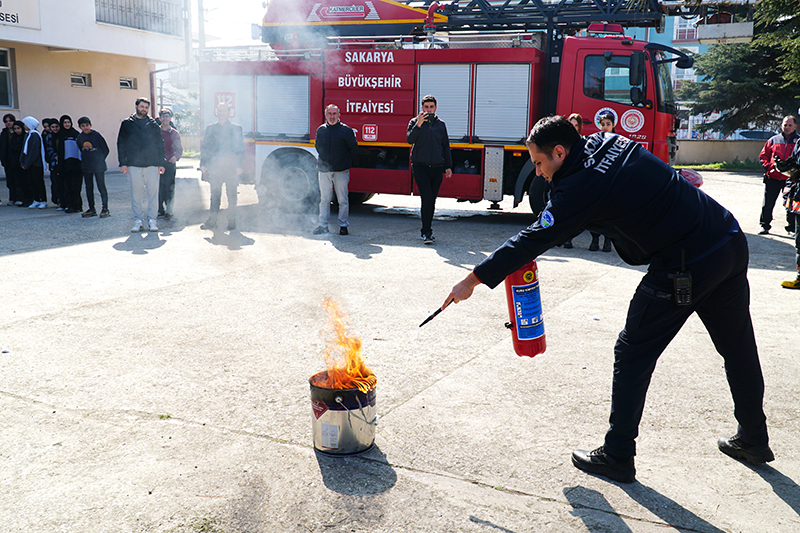 Karasu İmam Anadolu Hatip Lisesi Yangın Tatbikatı F2