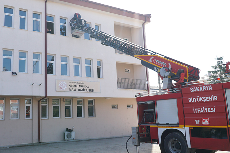 Karasu İmam Anadolu Hatip Lisesi Yangın Tatbikatı F3