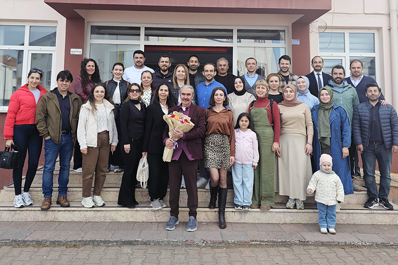 Fsm Ortaokulu Yahya Gülhan Emekli Oldu F3