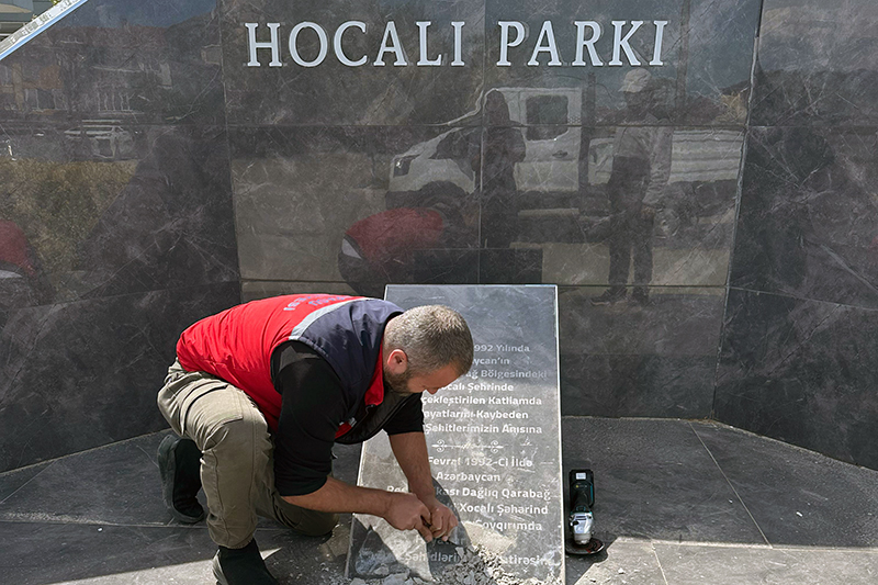 Hocalı Anıtı Eski Haline Döndü F1