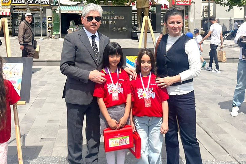 Inönü Ilkokulu Il Resim Sergisi F2