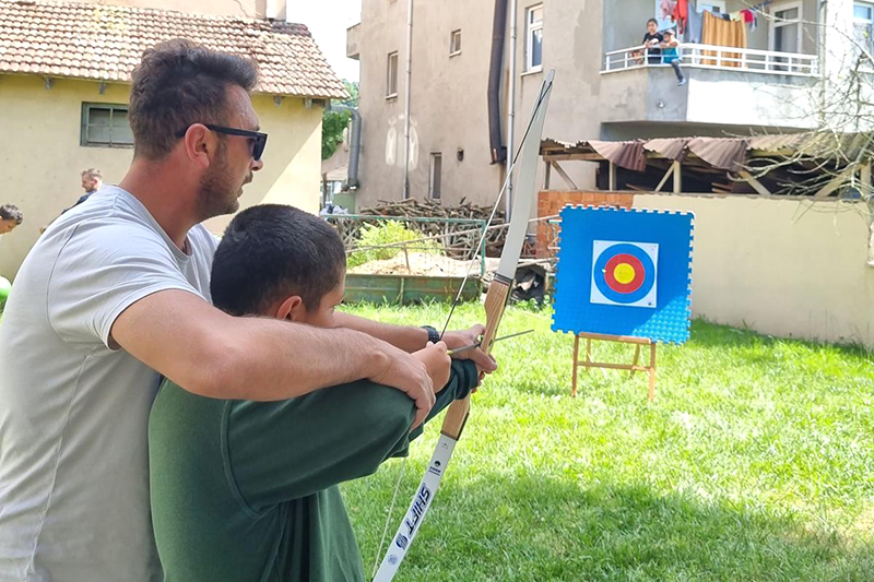 Karasu Gençlik Ve Ilçe Spor Müdürlüğü F6