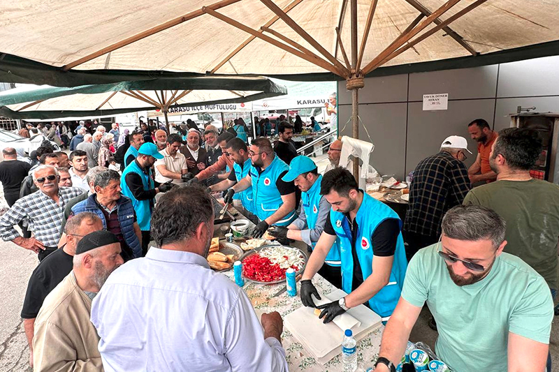 Karasu Yatılı Kuran Kursu Yararına Kermes F8