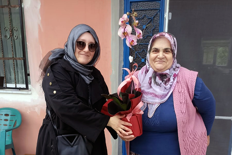 Saadet Partisi Karasu Ilçe Teşkilatı Anneler Günü F1