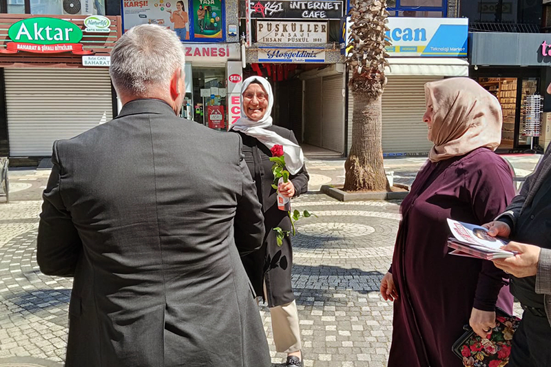 Saadet Partisi Karasu Ilçe Teşkilatı Anneler Günü F6