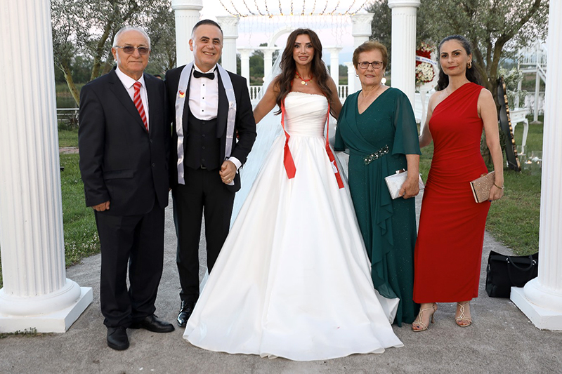 Devrim Ersöz Ayten Akardaş 3.Jpg F1
