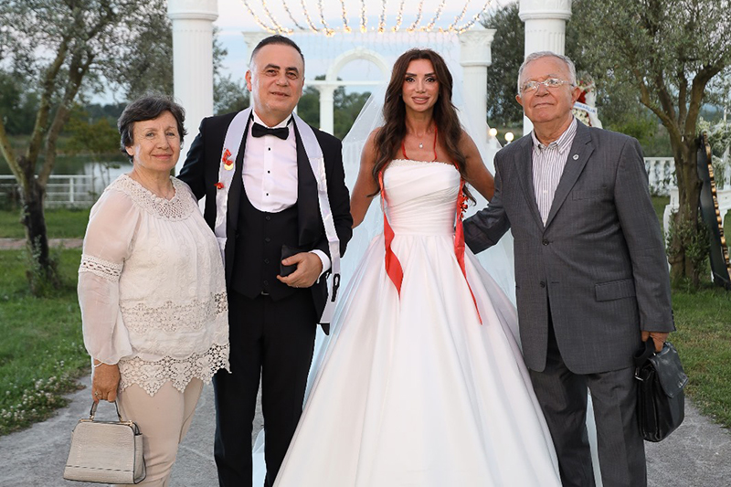 Devrim Ersöz Ayten Akardaş 3.Jpg F3