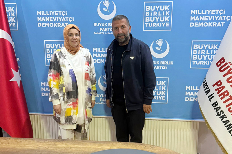 Bbp Sakarya Il Başkanı Nagihan Atılgan F2