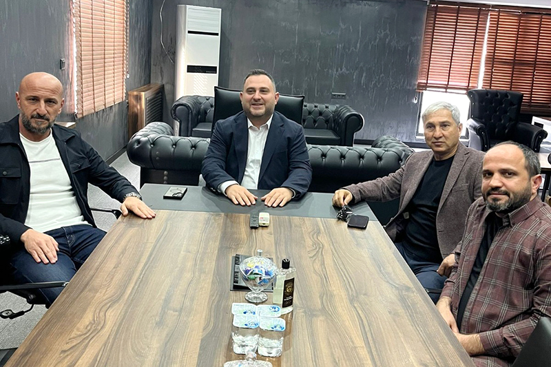 8484D3A3 A2F4 4149 883F 7B96098D8A2A