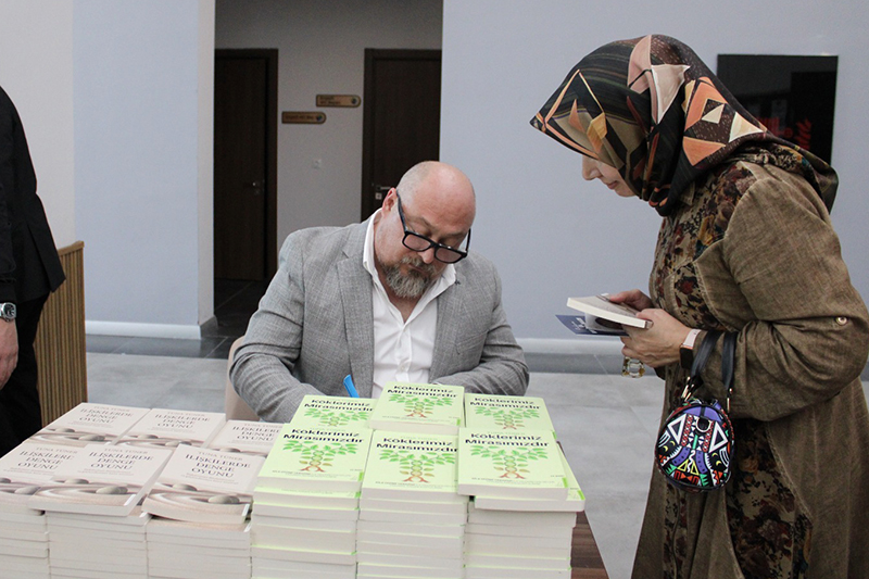 I M G 20251105 W A0029