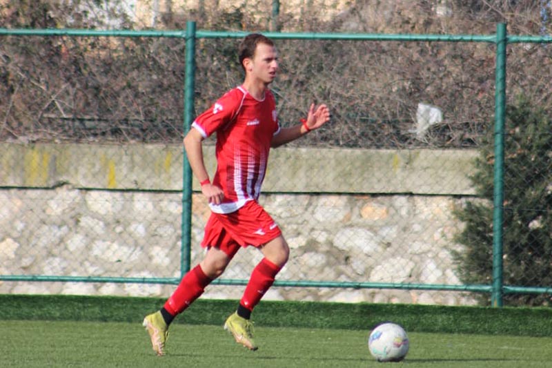 Sol Bek Görkem Efe Kabil