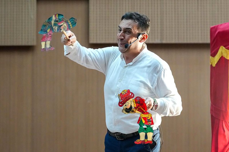 641769986 18566558974059325 5280075673643403351 N