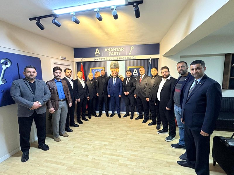 Eser Kurtuluş Anahtar Parti Karasu Kurucu Ilçe Başkanı F2