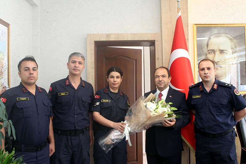 Karasu Ilçe Jandarma Komutanlığından Kaymakam Mehmet Uğur Arslana Ziyaret 5
