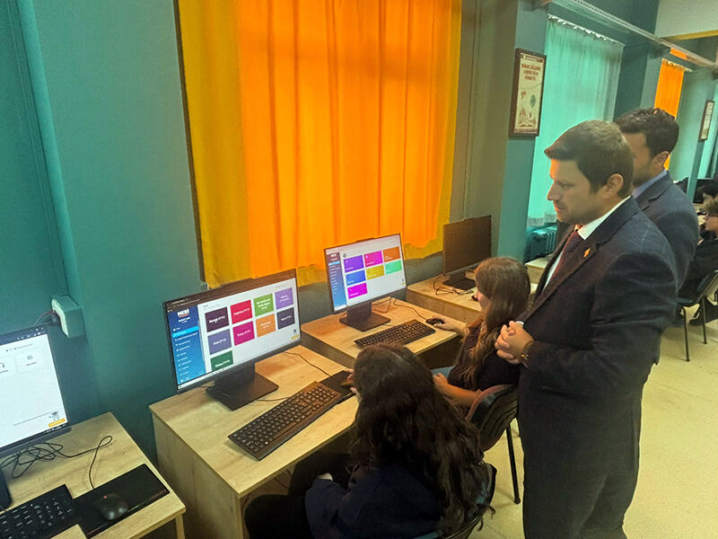Karasu Ilçe Milli Eğitim Müdürü Furkan Enşici Şehit Üsteğmen Ibrahim Abanoz Anadolu Lisesi Ziyaret 14