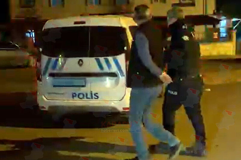 Karasu'da Polisin Dur Ihtarına Uymadı, Kaza Yaptı 5