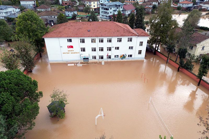 Şehit Oktay Demirci Ilk Ve Ortaokulu 13
